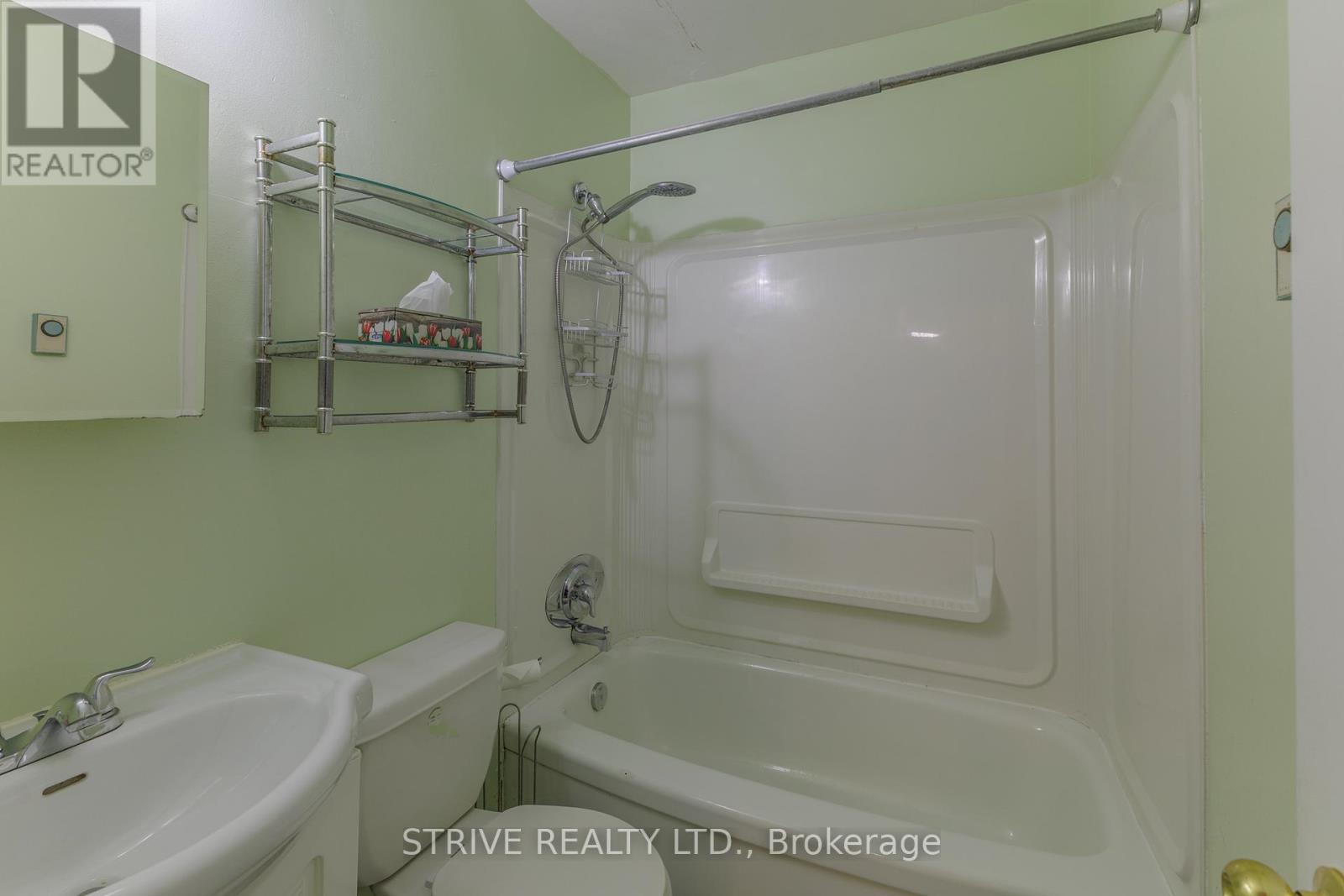 1 - 463 Bond Street E, Oshawa, Ontario  L1G 1B9 - Photo 21 - E13147500