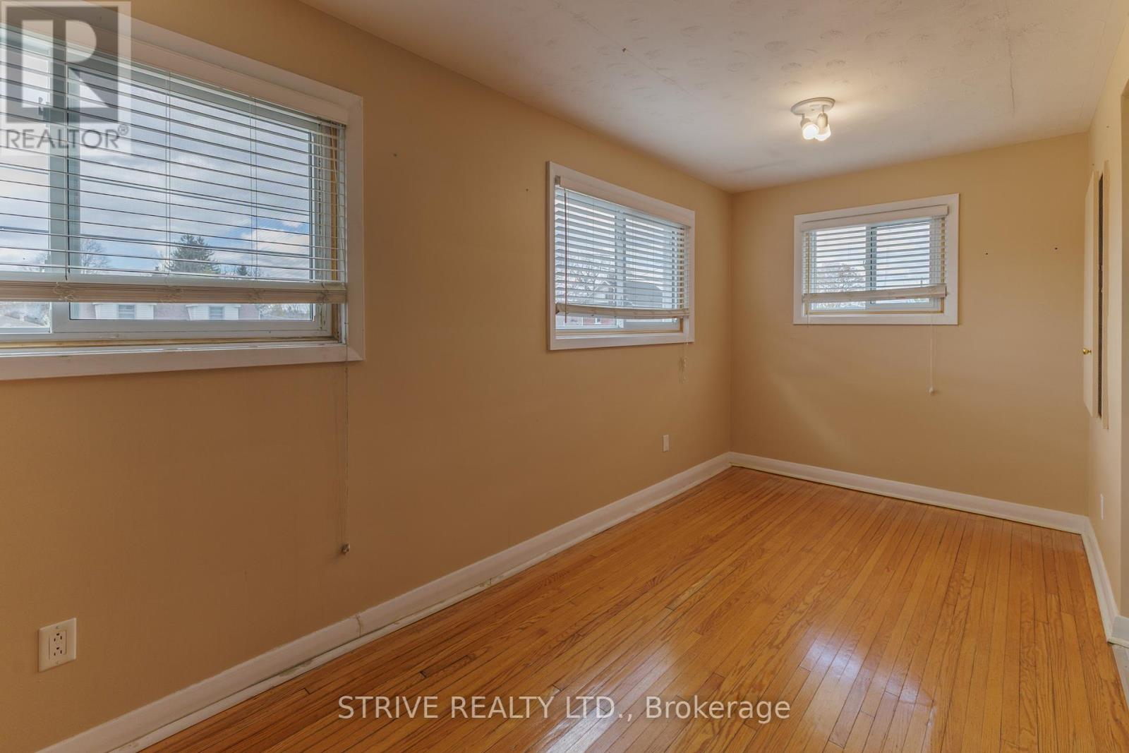 1 - 463 Bond Street E, Oshawa, Ontario  L1G 1B9 - Photo 3 - E13147500