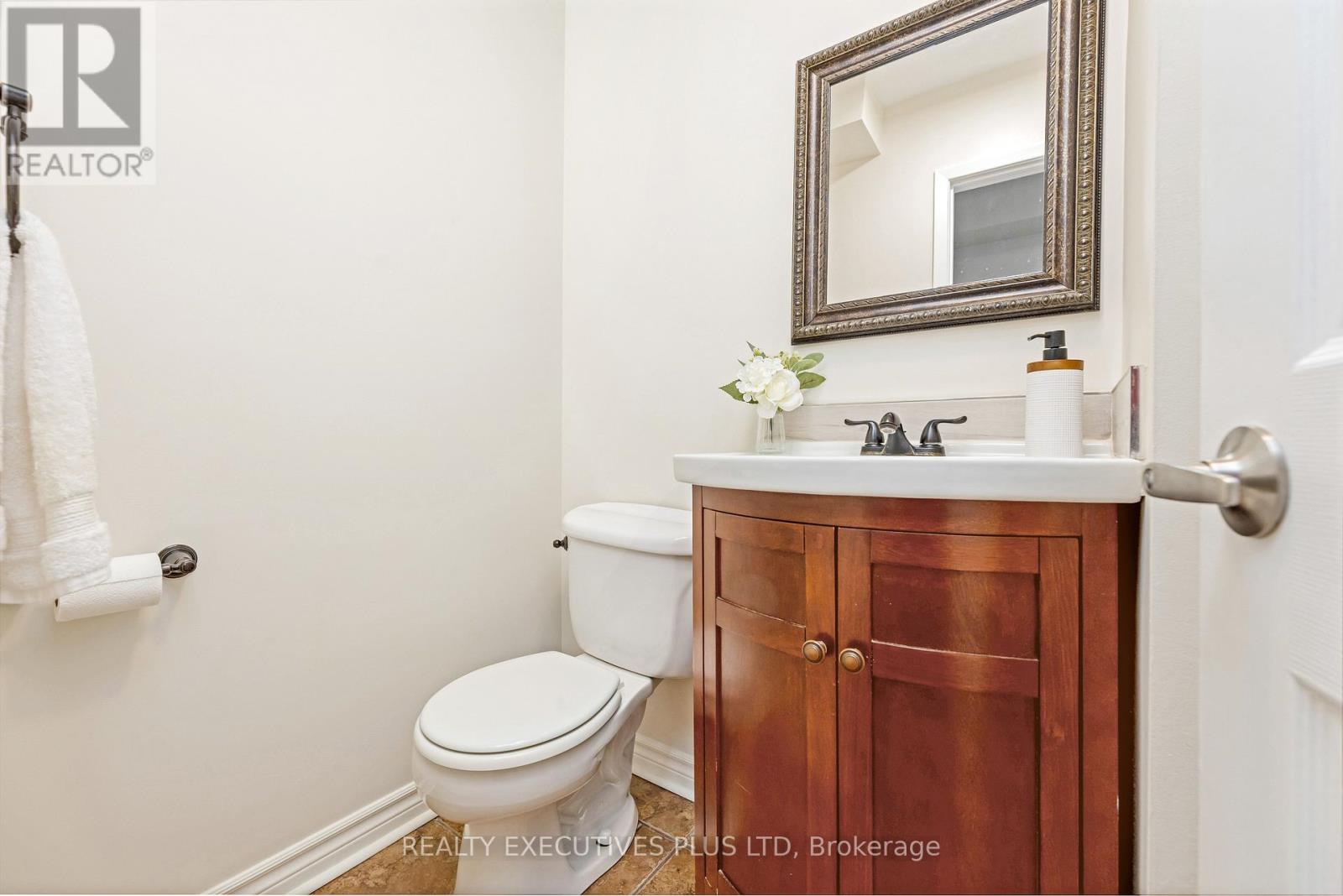 25 Graham Court, Whitby, Ontario  L1N 6E1 - Photo 18 - E13066884