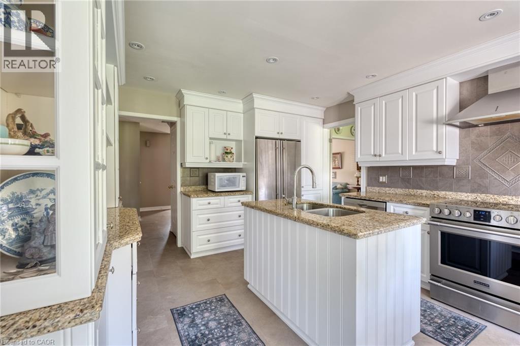 9 Golfview Crescent, Dundas, Ontario  L9H 6V7 - Photo 14 - 40831643
