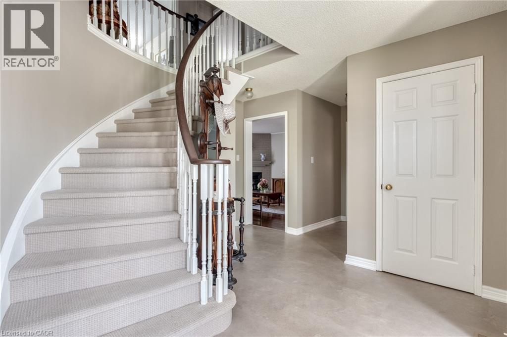 9 Golfview Crescent, Dundas, Ontario  L9H 6V7 - Photo 5 - 40831643