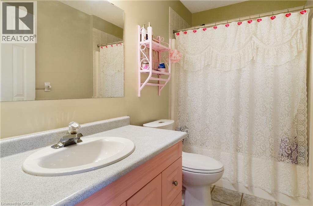 61 Devils Creek Drive, Cambridge, Ontario  N1S 4Y3 - Photo 16 - 40830945