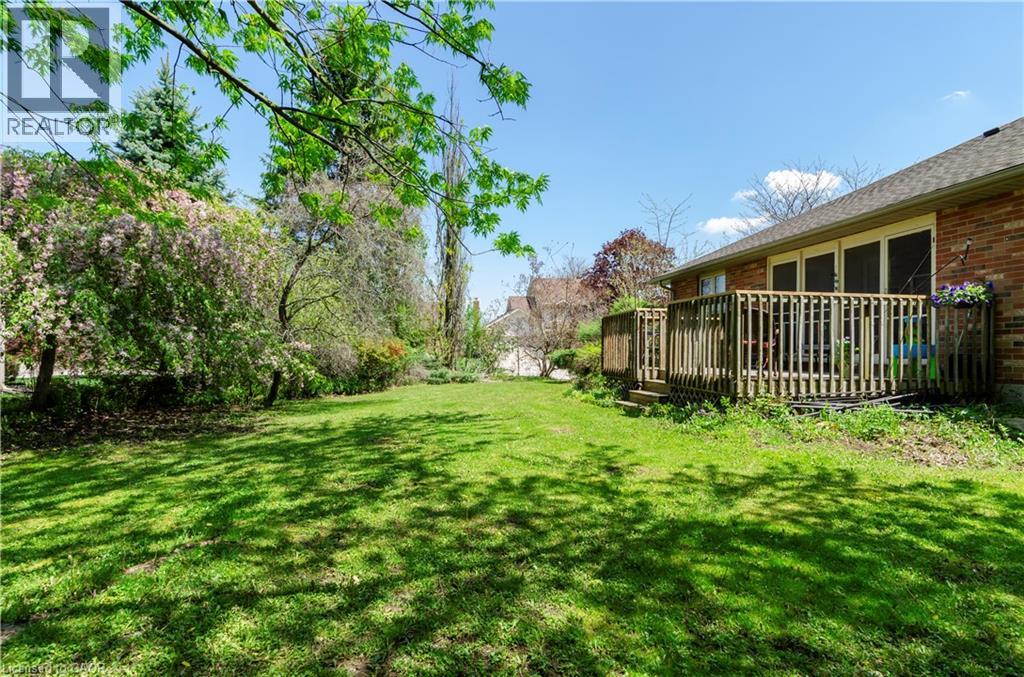 61 Devils Creek Drive, Cambridge, Ontario  N1S 4Y3 - Photo 3 - 40830945
