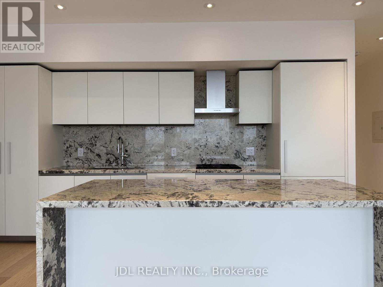 1502 - 1315 Bay Street, Toronto, Ontario  M5R 0E4 - Photo 2 - C13074570