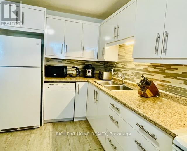 207 - 215 Glenridge Avenue, St. Catharines, Ontario L2T 3J7 - Photo 6 - X12781648