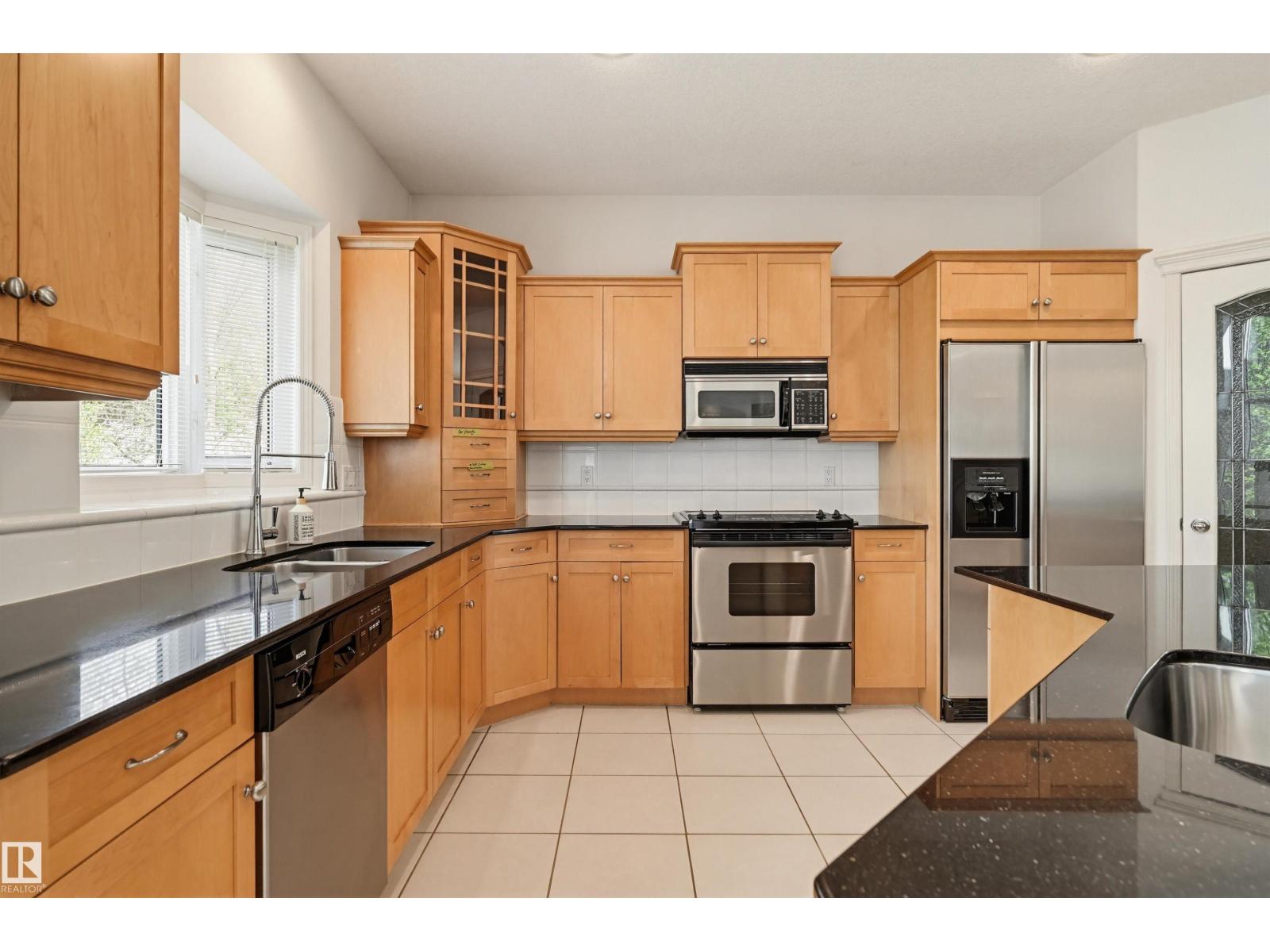652 Henderson St Nw, Edmonton, Alberta  T6R 2R8 - Photo 10 - E4488705