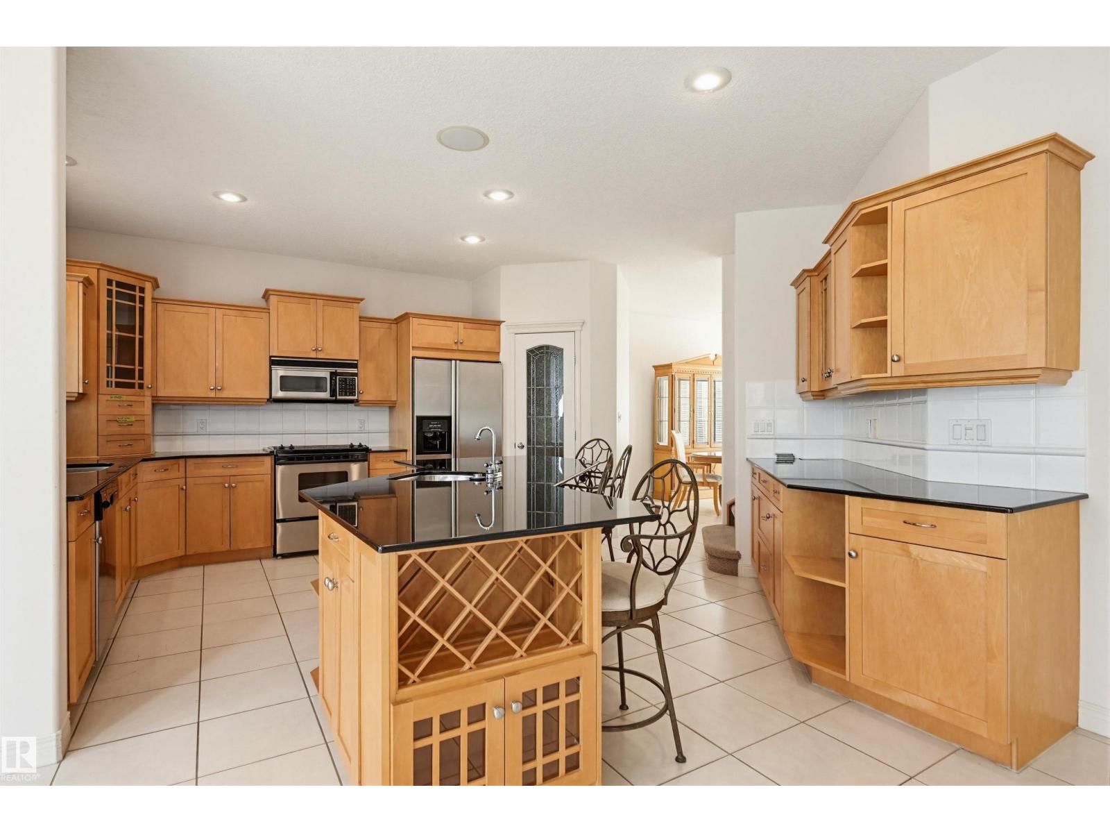 652 Henderson St Nw, Edmonton, Alberta  T6R 2R8 - Photo 8 - E4488705