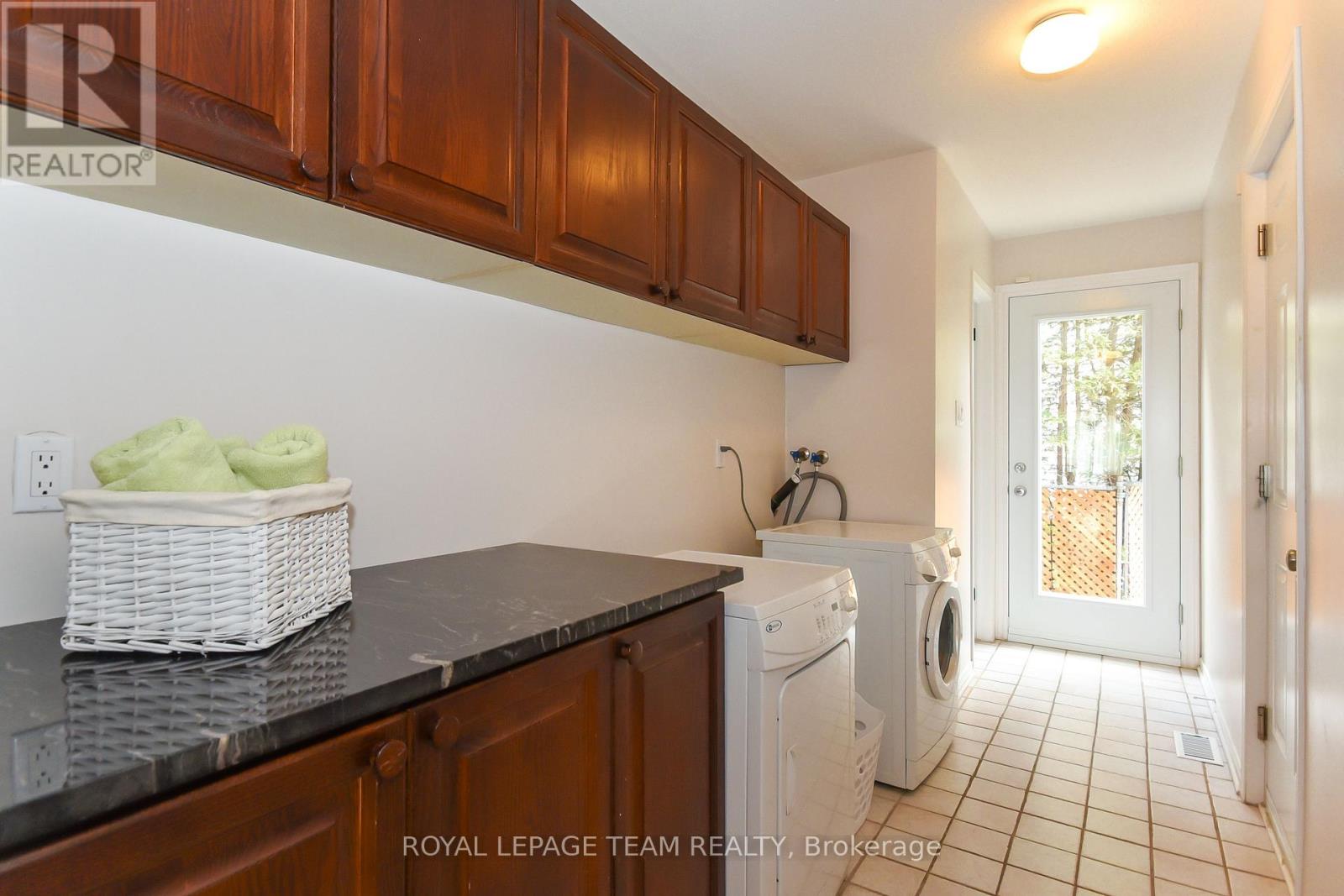 2711 Wyldewood Street, Ottawa, Ontario  K1T 2S1 - Photo 12 - X13147532