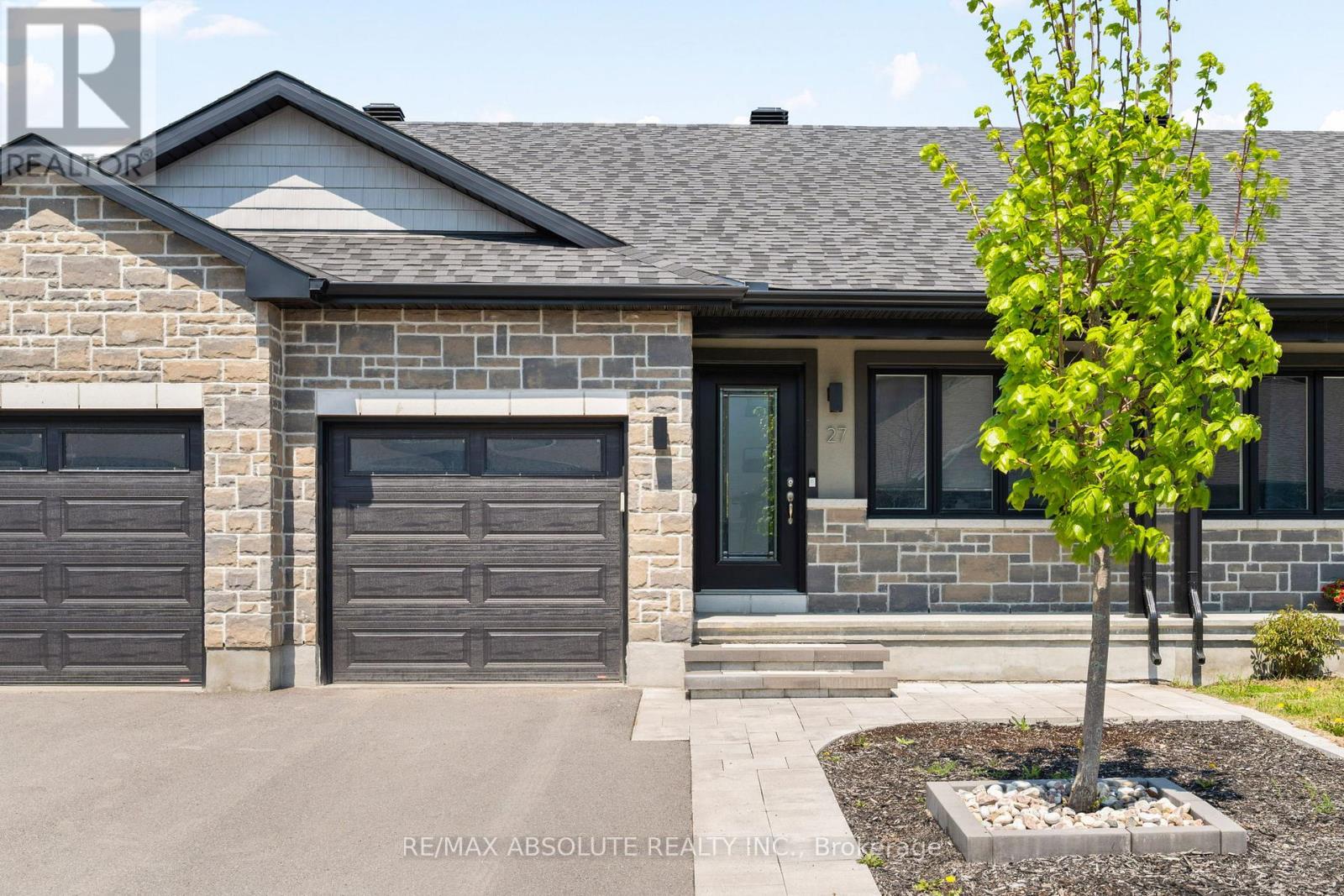 27 Morgan Clouthier Way, Arnprior, Ontario  K7S 0H9 - Photo 1 - X13147582