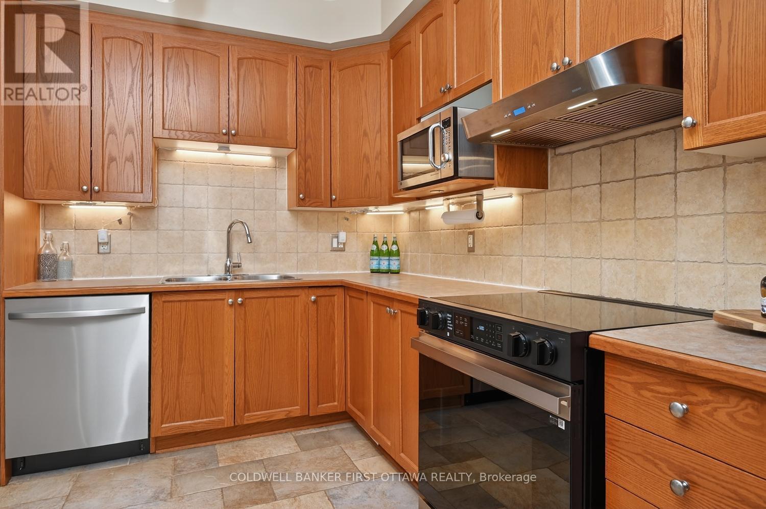 102 Windance Crescent, Ottawa, Ontario  K2W 0A7 - Photo 13 - X13097828