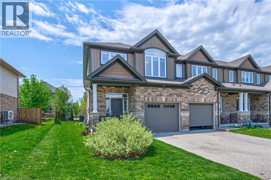 132 TEMPLEWOOD Drive, Kitchener, Ontario