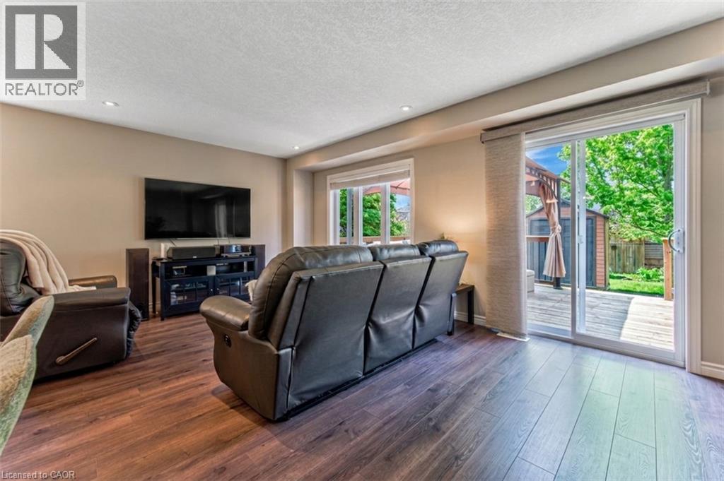 132 Templewood Drive, Kitchener, Ontario  N2R 0H5 - Photo 14 - 40831628