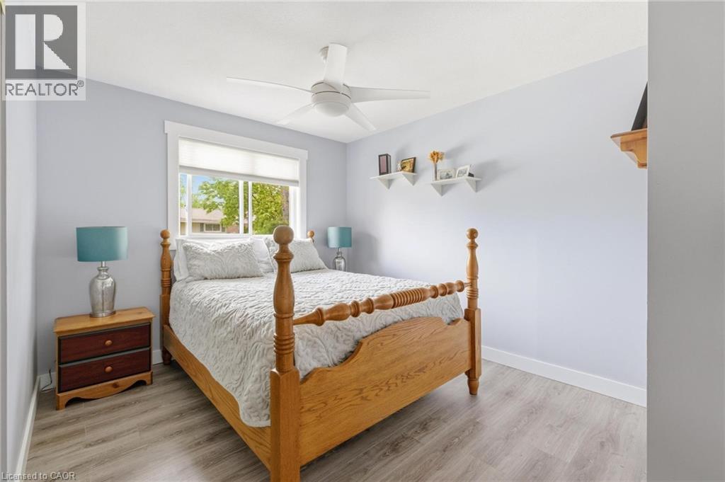 25 Greenock Drive, Kitchener, Ontario  N2E 2J9 - Photo 13 - 40831200