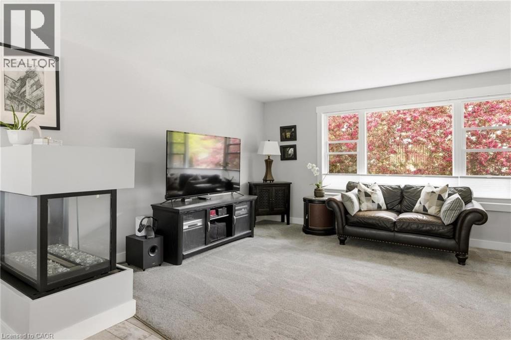 25 Greenock Drive, Kitchener, Ontario  N2E 2J9 - Photo 7 - 40831200