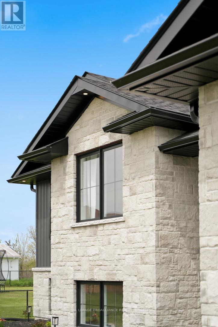 1681 Casey Road, Belleville, Ontario  K8N 4Z6 - Photo 8 - X13147584