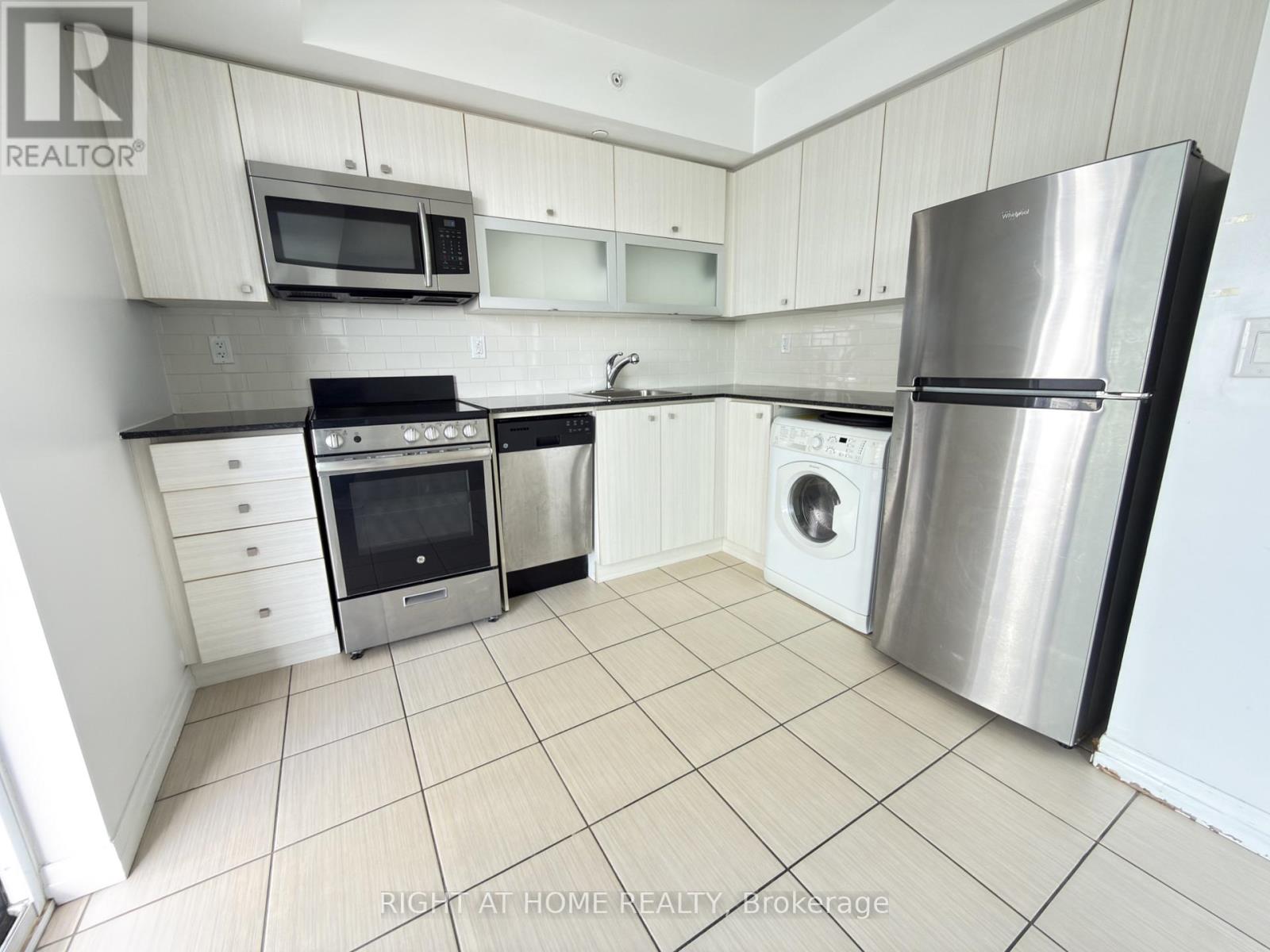 2803 - 275 Yorkland Road, Toronto, Ontario  M2J 0B4 - Photo 7 - C13147442