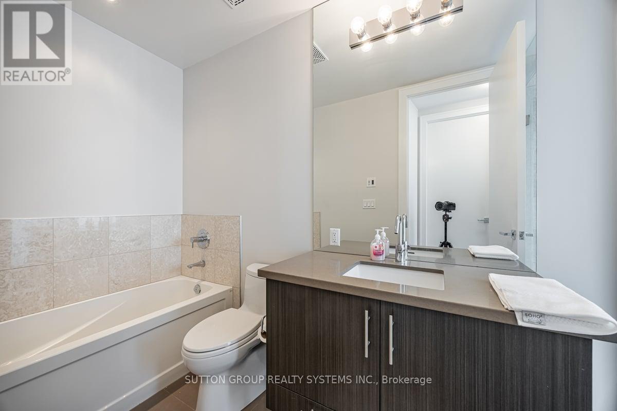 1008 - 29 Queens Quay E, Toronto, Ontario  M5E 0A4 - Photo 21 - C13147450