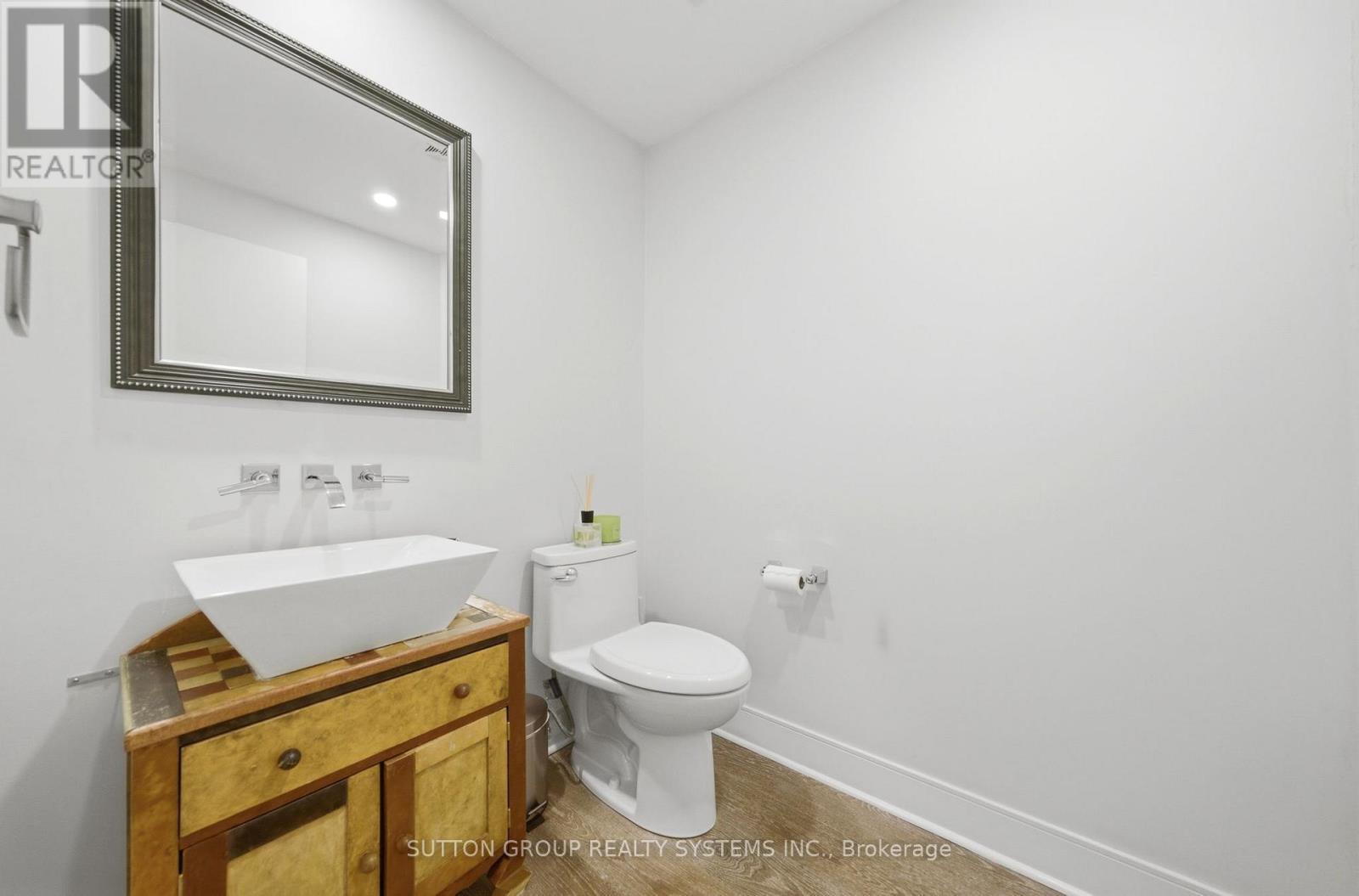 99a Walmer Road, Toronto, Ontario  M5R 2X6 - Photo 11 - C13147508