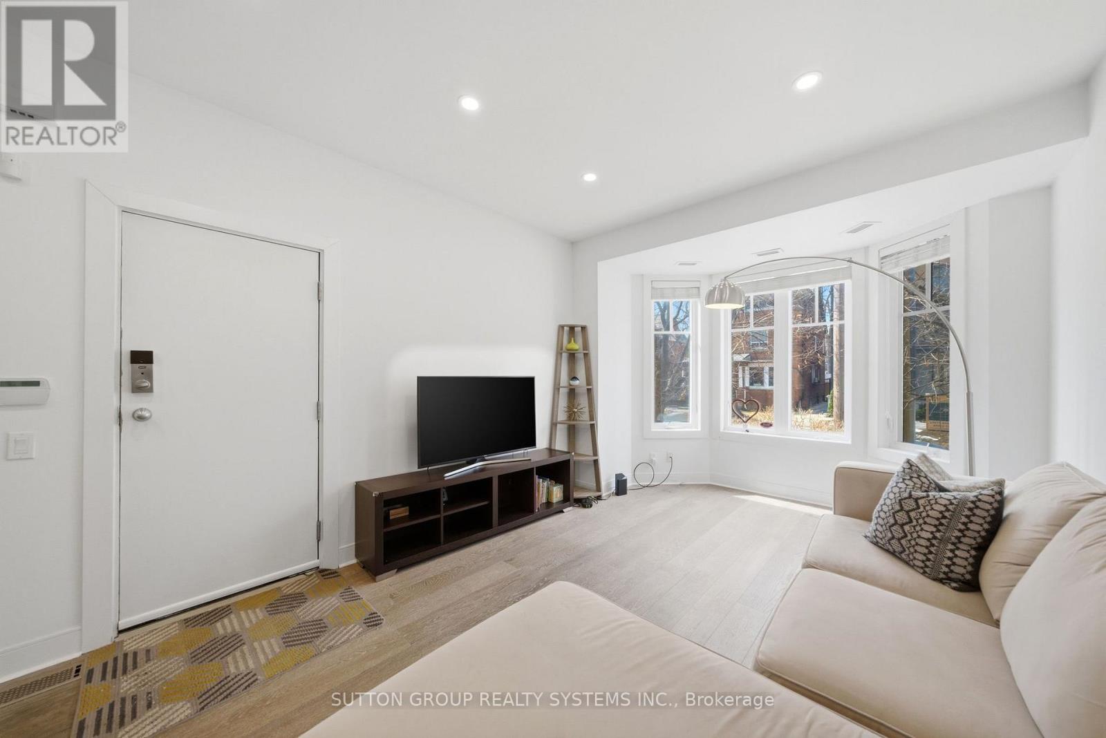 99a Walmer Road, Toronto, Ontario  M5R 2X6 - Photo 6 - C13147508