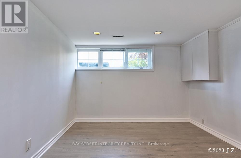 Lower - 27 Heathview Avenue, Toronto, Ontario  M2K 2C2 - Photo 12 - C13147510