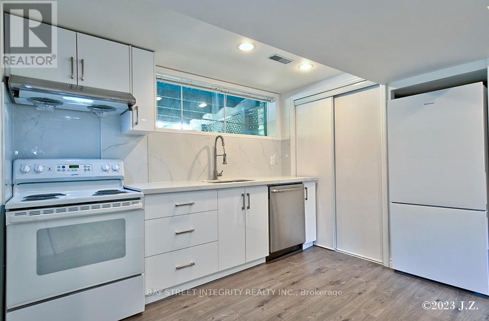 Lower - 27 Heathview Avenue, Toronto, Ontario  M2K 2C2 - Photo 8 - C13147510