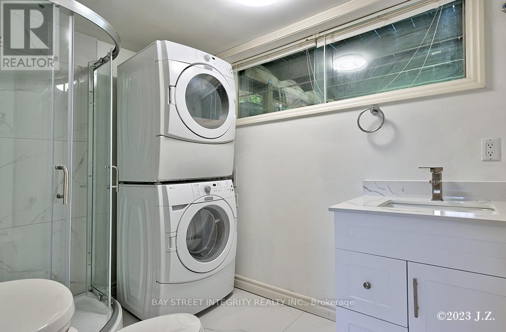 Lower - 27 Heathview Avenue, Toronto, Ontario  M2K 2C2 - Photo 9 - C13147510