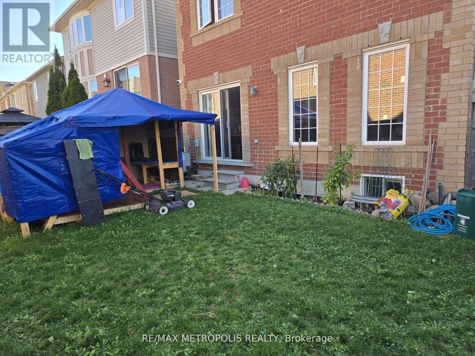 1913 Liatris Drive, Pickering, Ontario L1X 0A7 - Photo 20 - E13147440