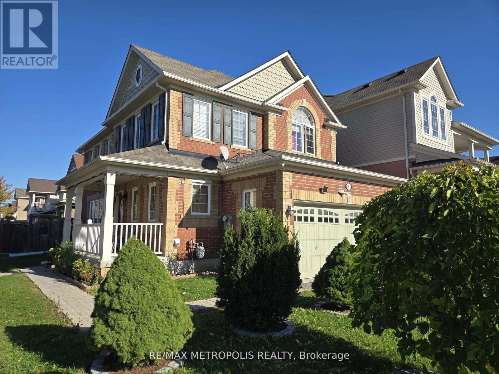 1913 Liatris Drive, Pickering, Ontario L1X 0A7 - Photo 3 - E13147440