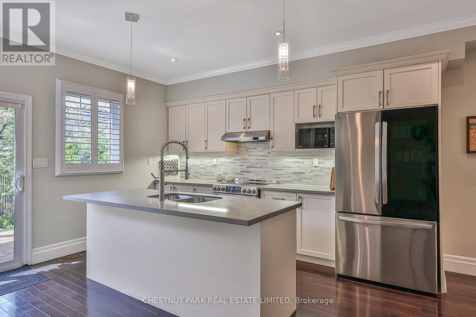 110 Booth Avenue, Toronto, Ontario  M4M 2M4 - Photo 10 - E13147466