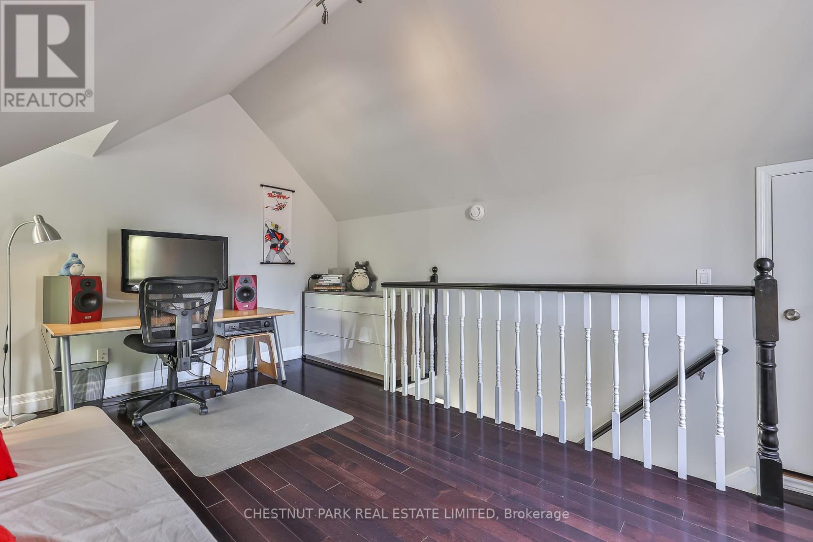 110 Booth Avenue, Toronto, Ontario  M4M 2M4 - Photo 29 - E13147466