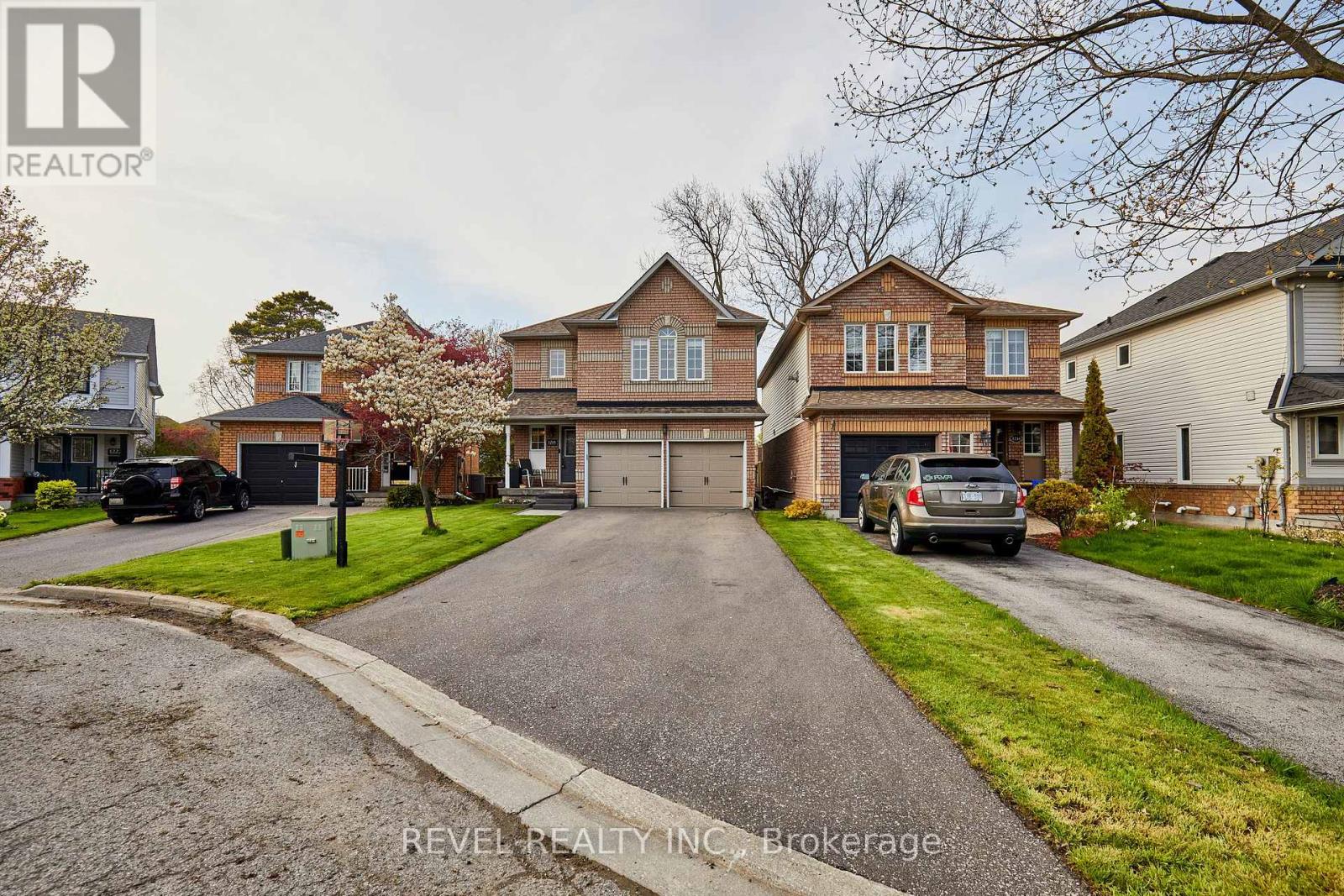 1218 Monica Cook Place, Pickering, Ontario  L1W 4A4 - Photo 2 - E13147468