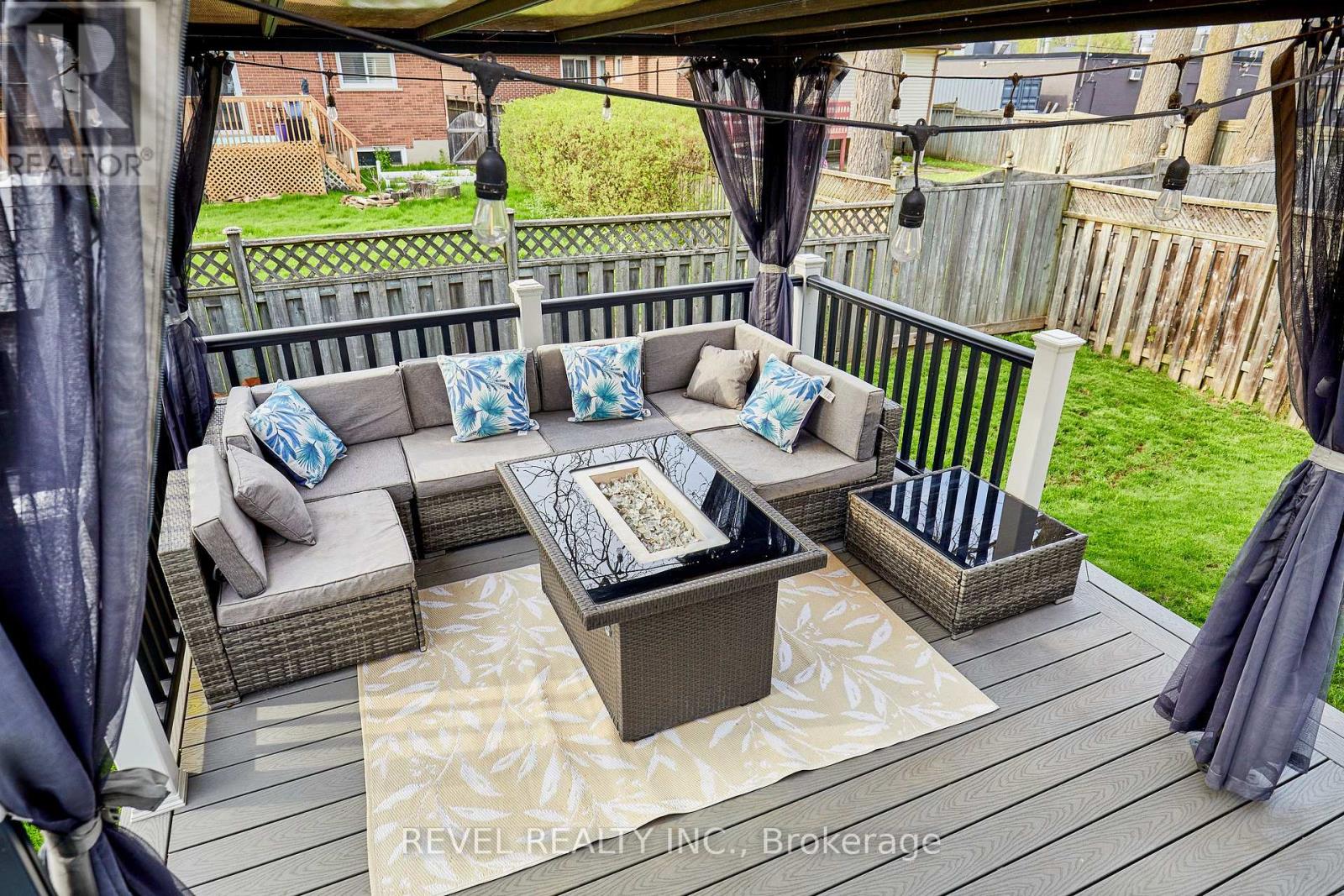 1218 Monica Cook Place, Pickering, Ontario  L1W 4A4 - Photo 5 - E13147468