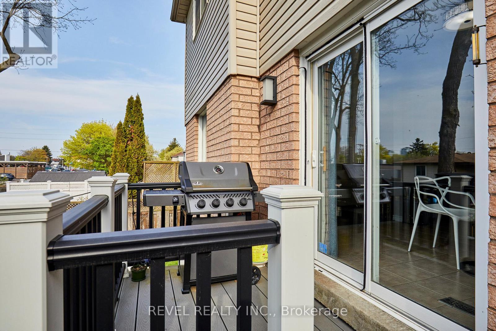 1218 Monica Cook Place, Pickering, Ontario  L1W 4A4 - Photo 6 - E13147468