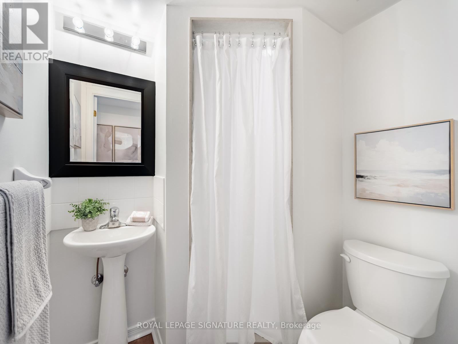 201 - 45 Strangford Lane, Toronto, Ontario  M1L 0E5 - Photo 16 - E13147498