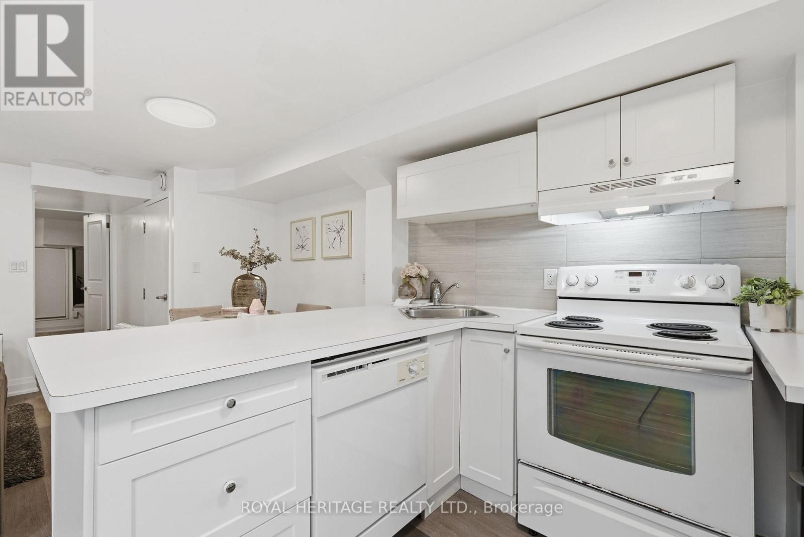268 Hiawatha Road, Toronto, Ontario  M4L 2Y4 - Photo 21 - E13147502