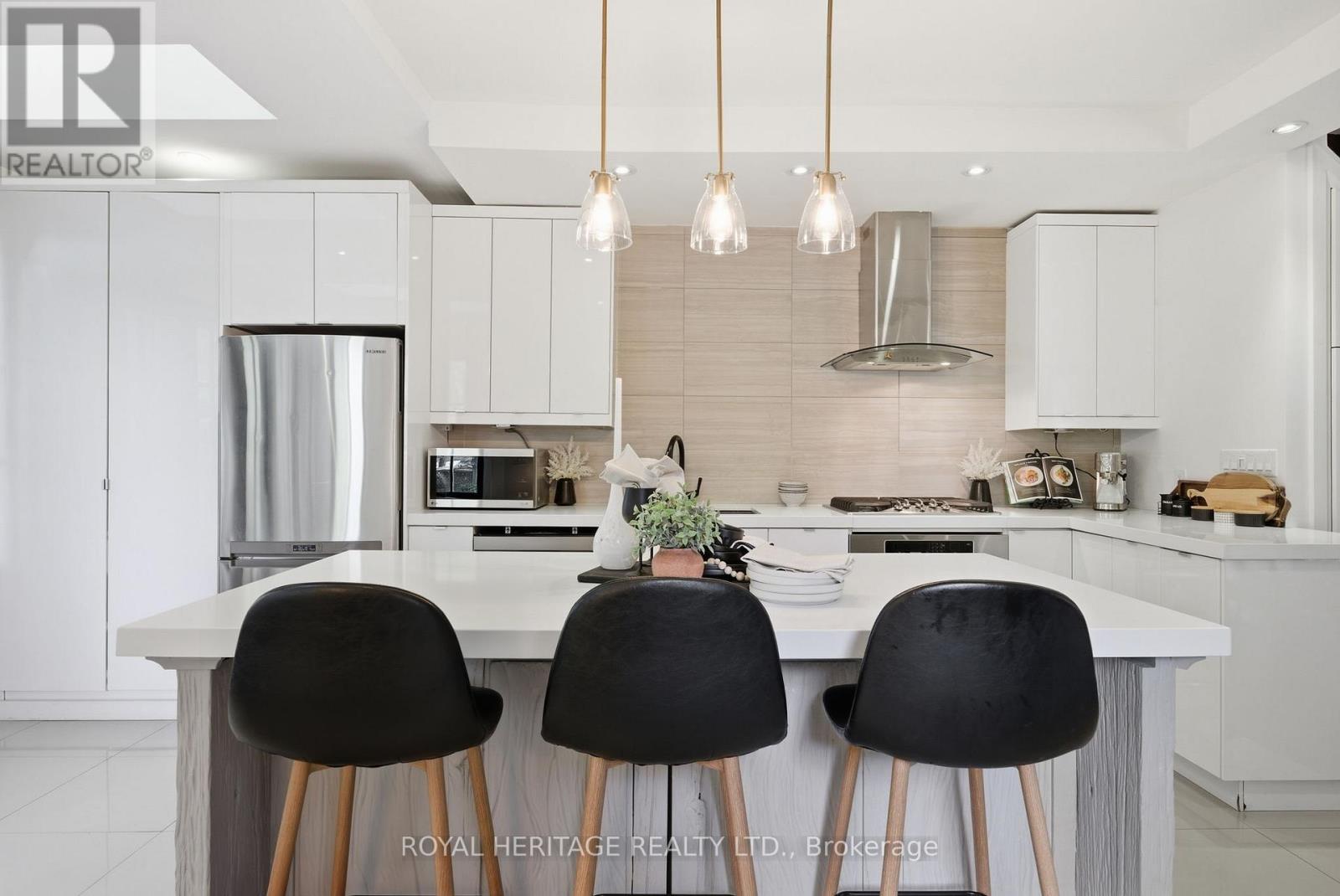 268 Hiawatha Road, Toronto, Ontario  M4L 2Y4 - Photo 6 - E13147502