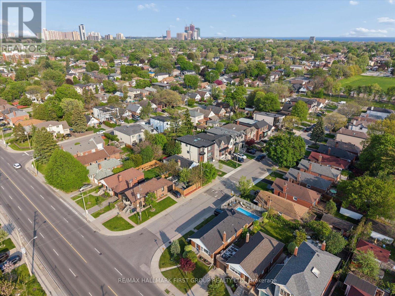 31 Machockie Road, Toronto, Ontario M4C 3M5 - Photo 44 - E13147526