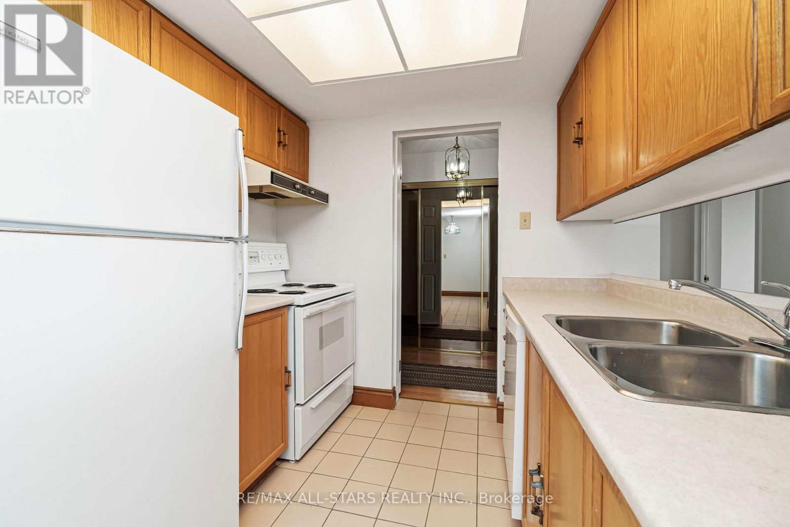 607 - 2 Raymerville Drive, Markham, Ontario  L3P 7N7 - Photo 8 - N13147496