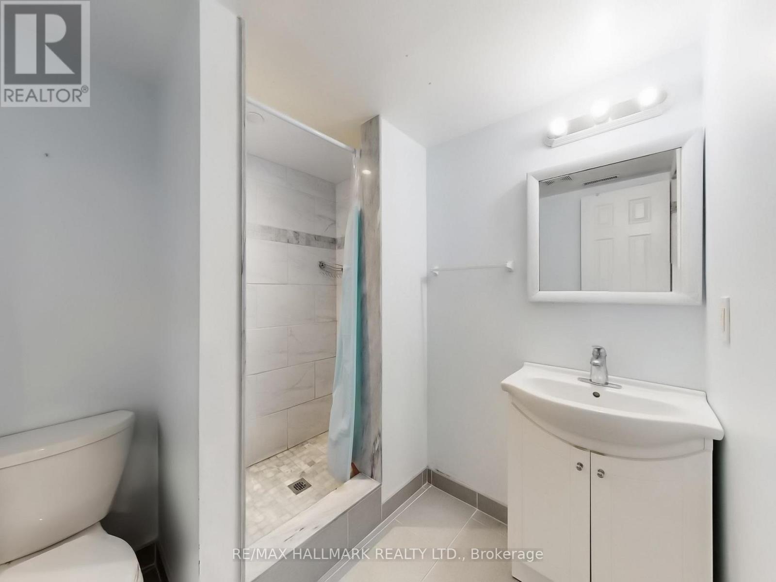 79 Cartier Crescent, Richmond Hill, Ontario  L4C 2N3 - Photo 28 - N13147568