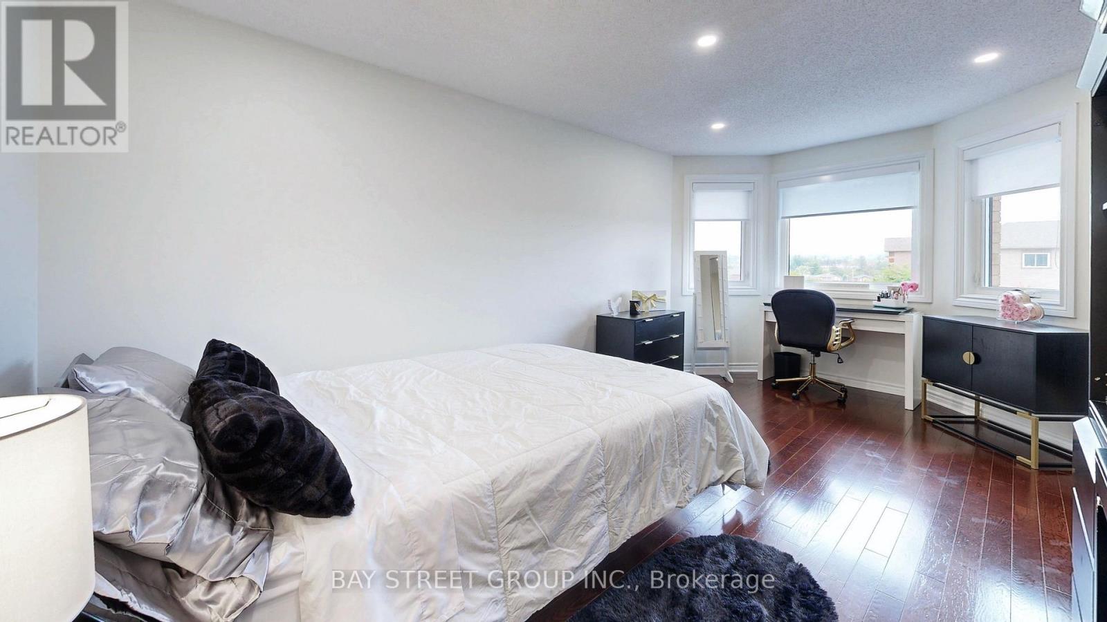 53 Priscilla's Place, Barrie (Painswick South), Ontario  L4N 5X6 - Photo 23 - S13147472