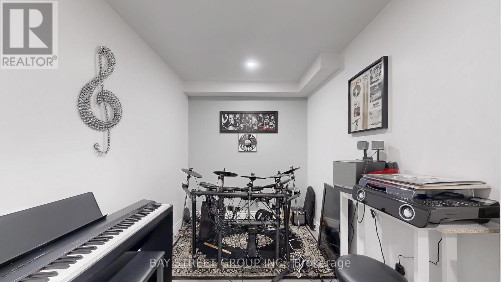 53 Priscilla's Place, Barrie (Painswick South), Ontario  L4N 5X6 - Photo 30 - S13147472