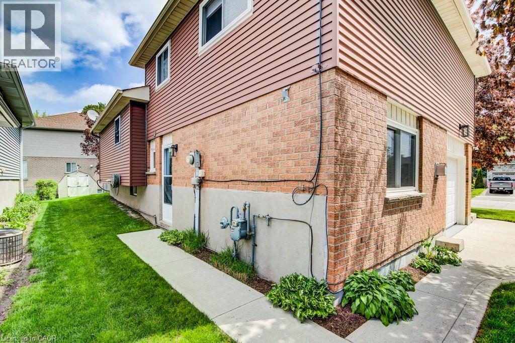 351 Auburn Drive, Waterloo, Ontario  N2K 3K8 - Photo 5 - 40831645