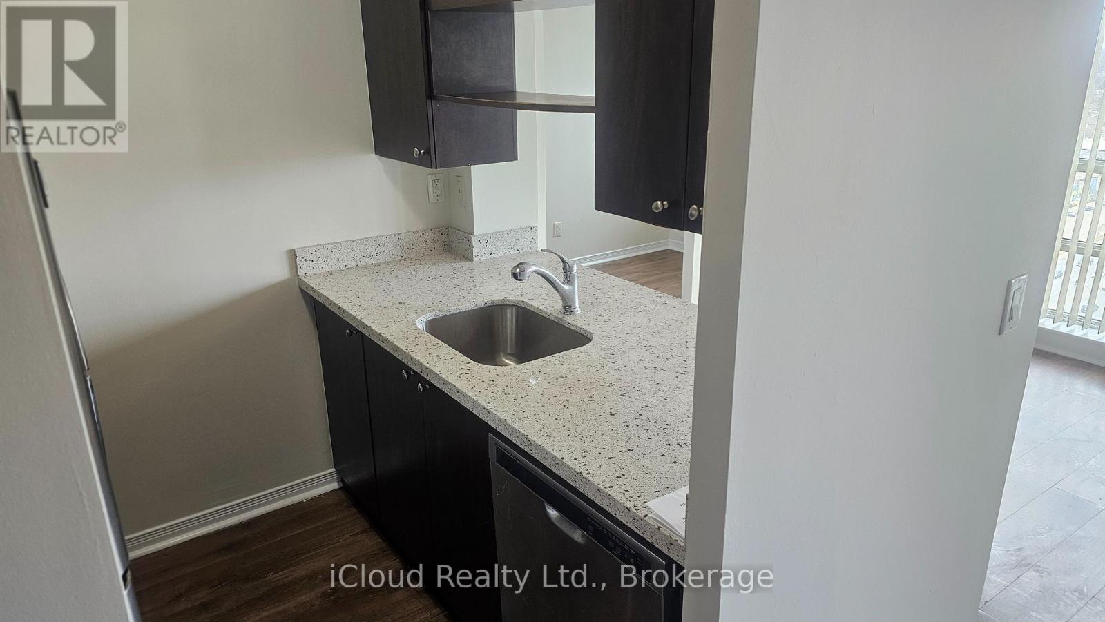 2001 - 215 Queen Street E, Brampton, Ontario  L4W 0A9 - Photo 20 - W13147452