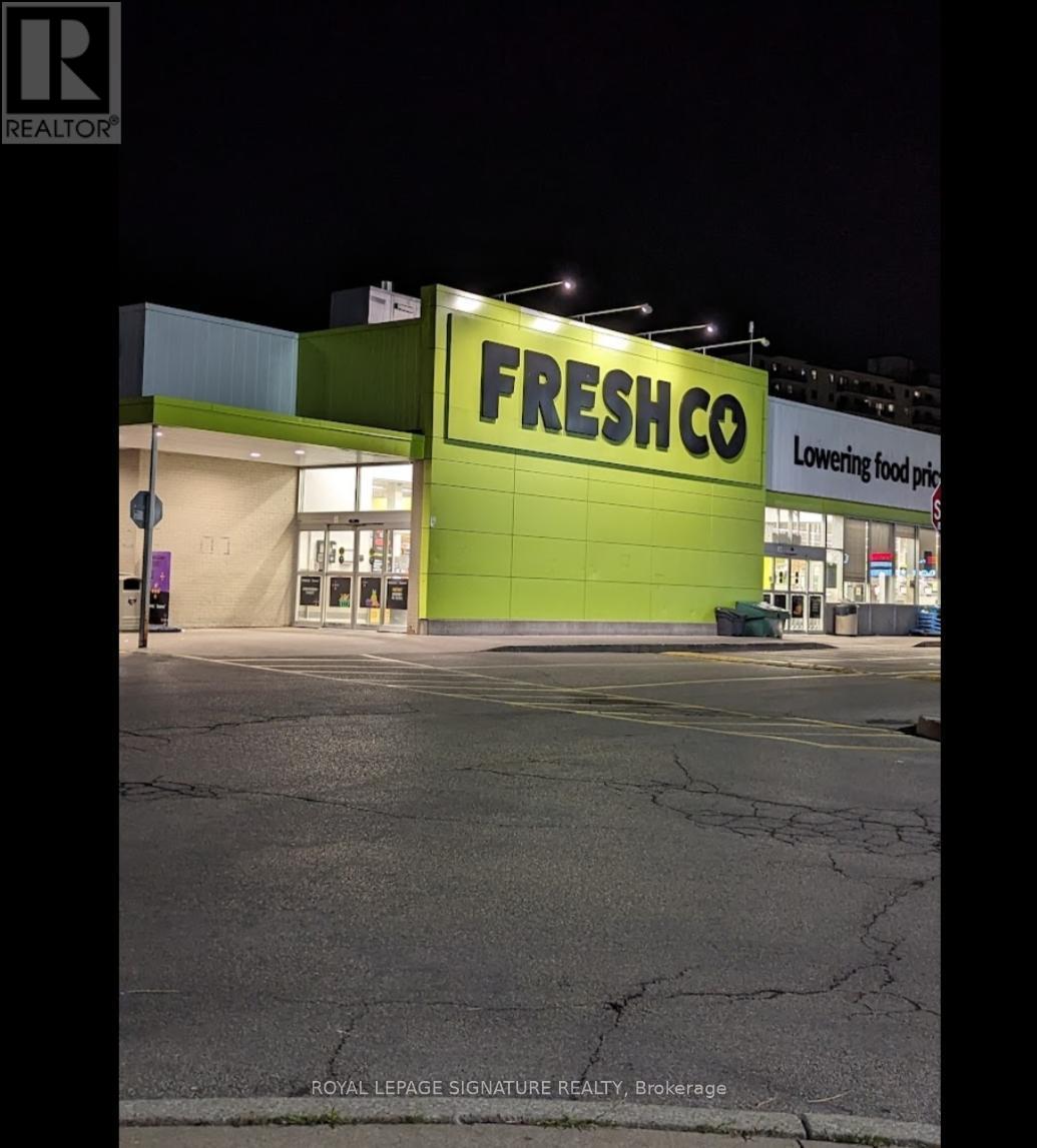 103 - 1055a Forestwood (G) Drive, Mississauga, Ontario  L5C 2T8 - Photo 4 - W13147464