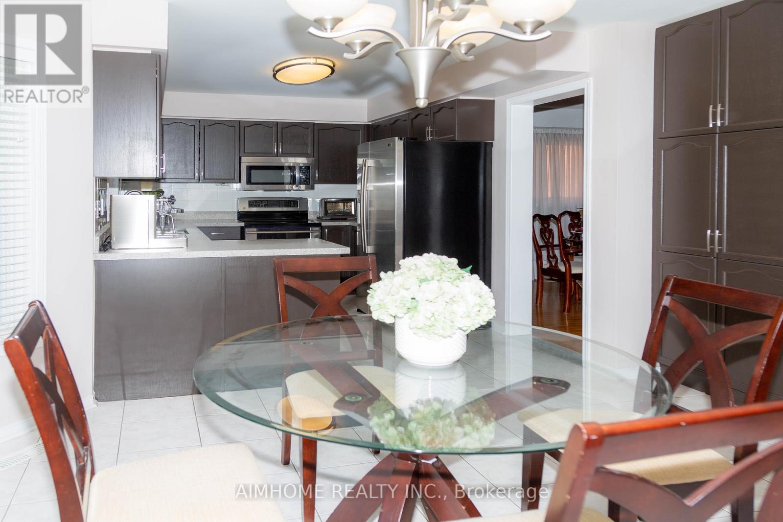 3295 Bloomfield Drive, Mississauga, Ontario  L5N 6X7 - Photo 13 - W13147486