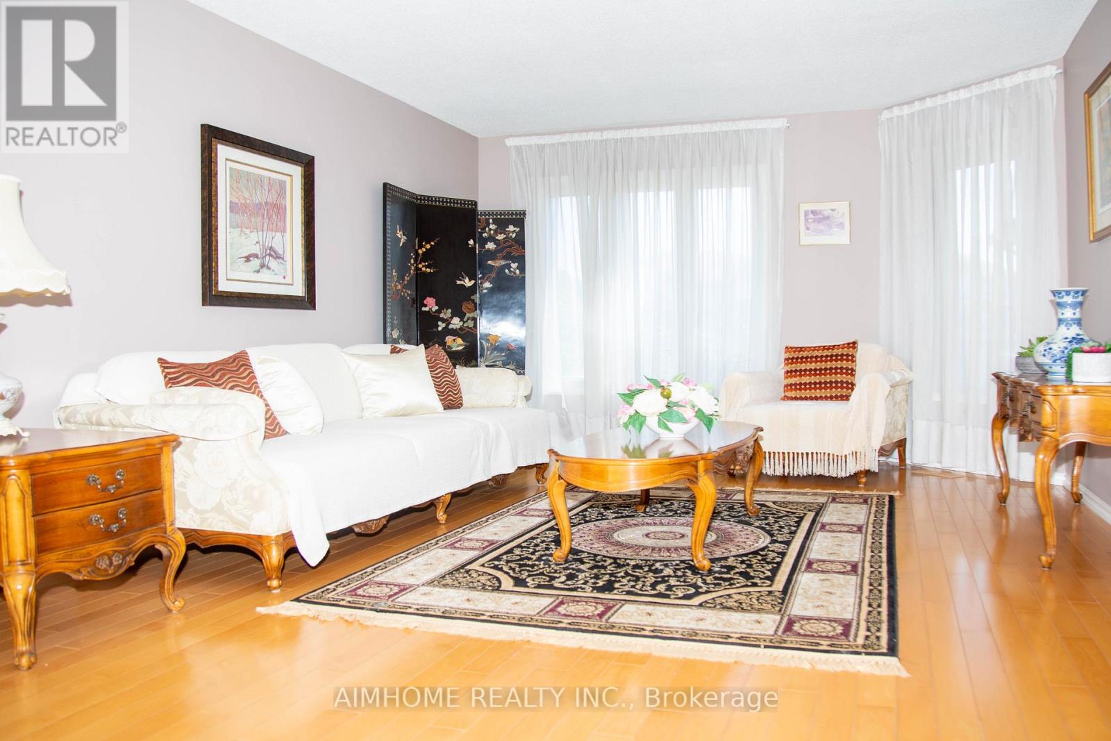 3295 Bloomfield Drive, Mississauga, Ontario  L5N 6X7 - Photo 6 - W13147486