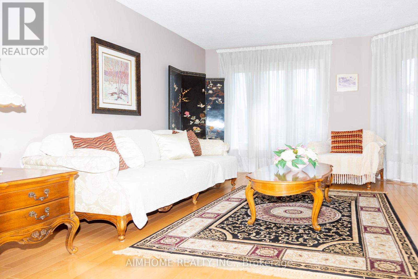 3295 Bloomfield Drive, Mississauga, Ontario  L5N 6X7 - Photo 7 - W13147486