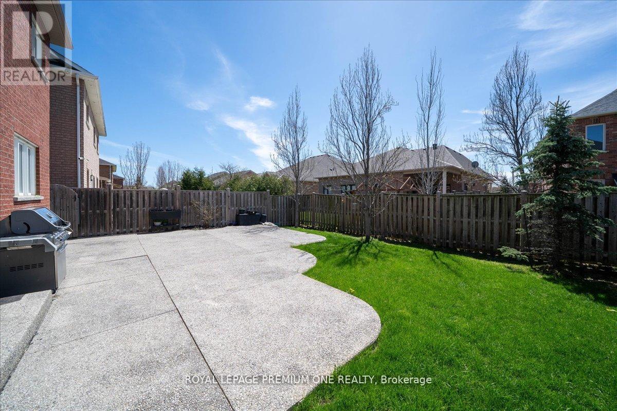 30 Monabelle Crescent, Brampton, Ontario  L6P 1W5 - Photo 43 - W13147528