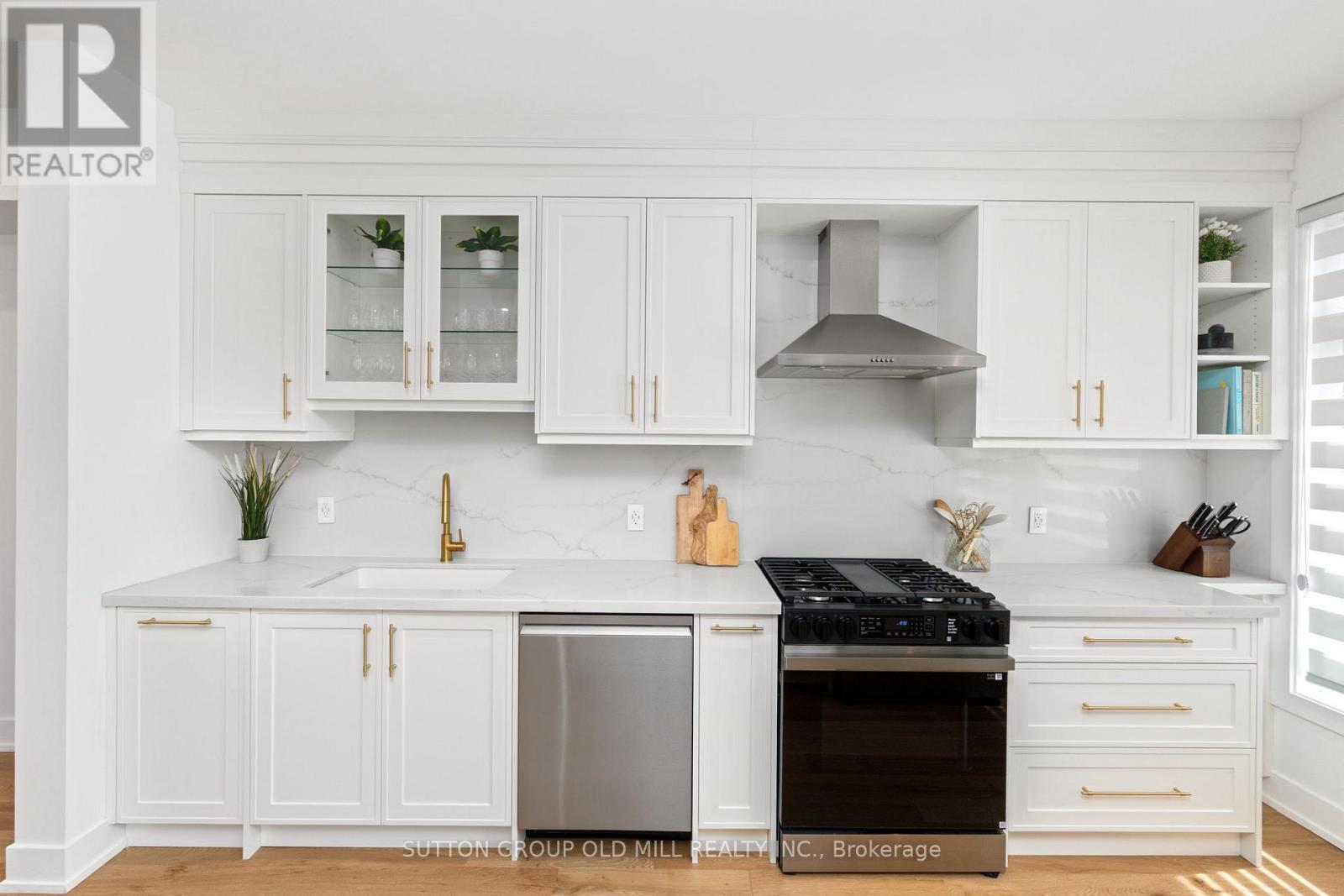 42 Furrow Lane, Toronto, Ontario  M8Z 0A3 - Photo 12 - W13147534
