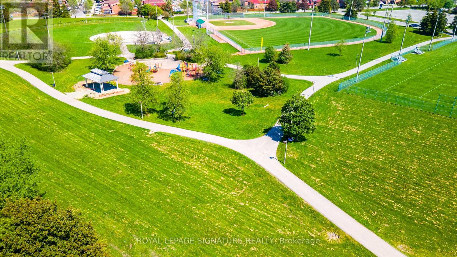 17 Mitchell Avenue, Brampton (Heart Lake West), Ontario  L6Z 1H2 - Photo 34 - W13147560